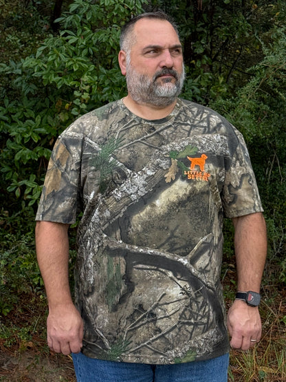 Little Red Setter's Men's RealTree® APX pattern Camo print Logo Shirt.